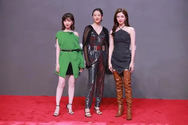 倪妮,宋茜,周冬雨,谭松韵,三十而已,李沁,李易峰,张艺兴,邓伦