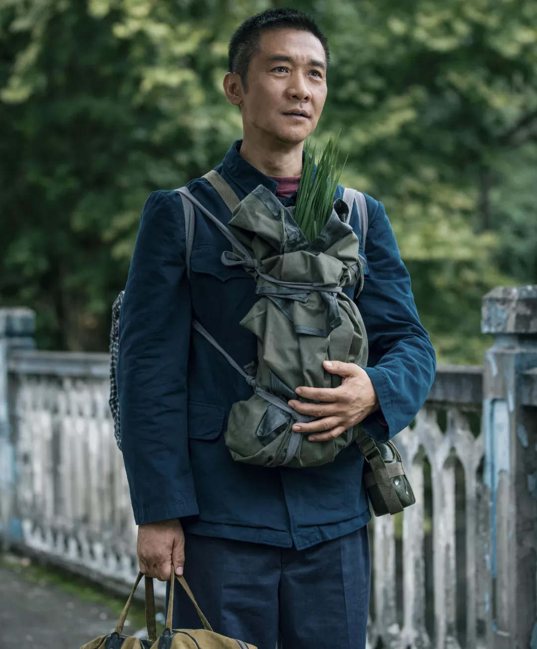 靳东,闫妮,陈晓,秦岚,黄志忠,突围开播,突围剧照,突围海报,靳东闫妮飙戏,秦岚靳东妻子,古装男神陈晓,突围配角剧照,人民的财产姊妹剧,突围演员表